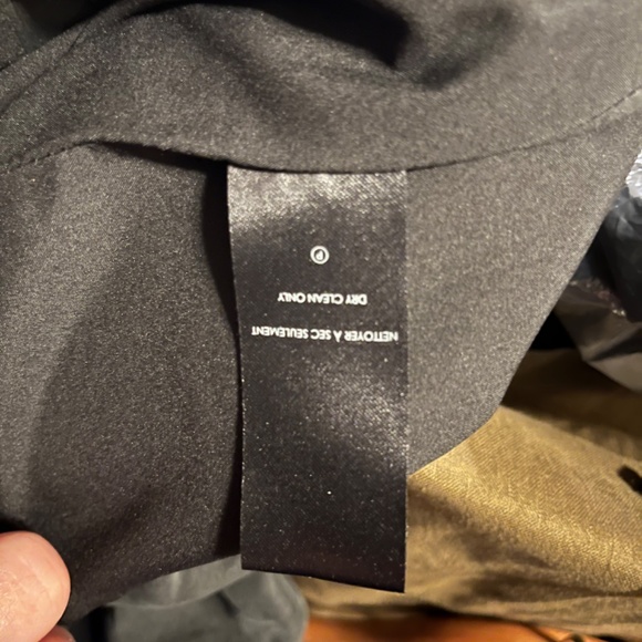 NWT, Badgley Mischka Studio 2 pocket, one button, silky black blazer, 10 - Picture 12 of 12